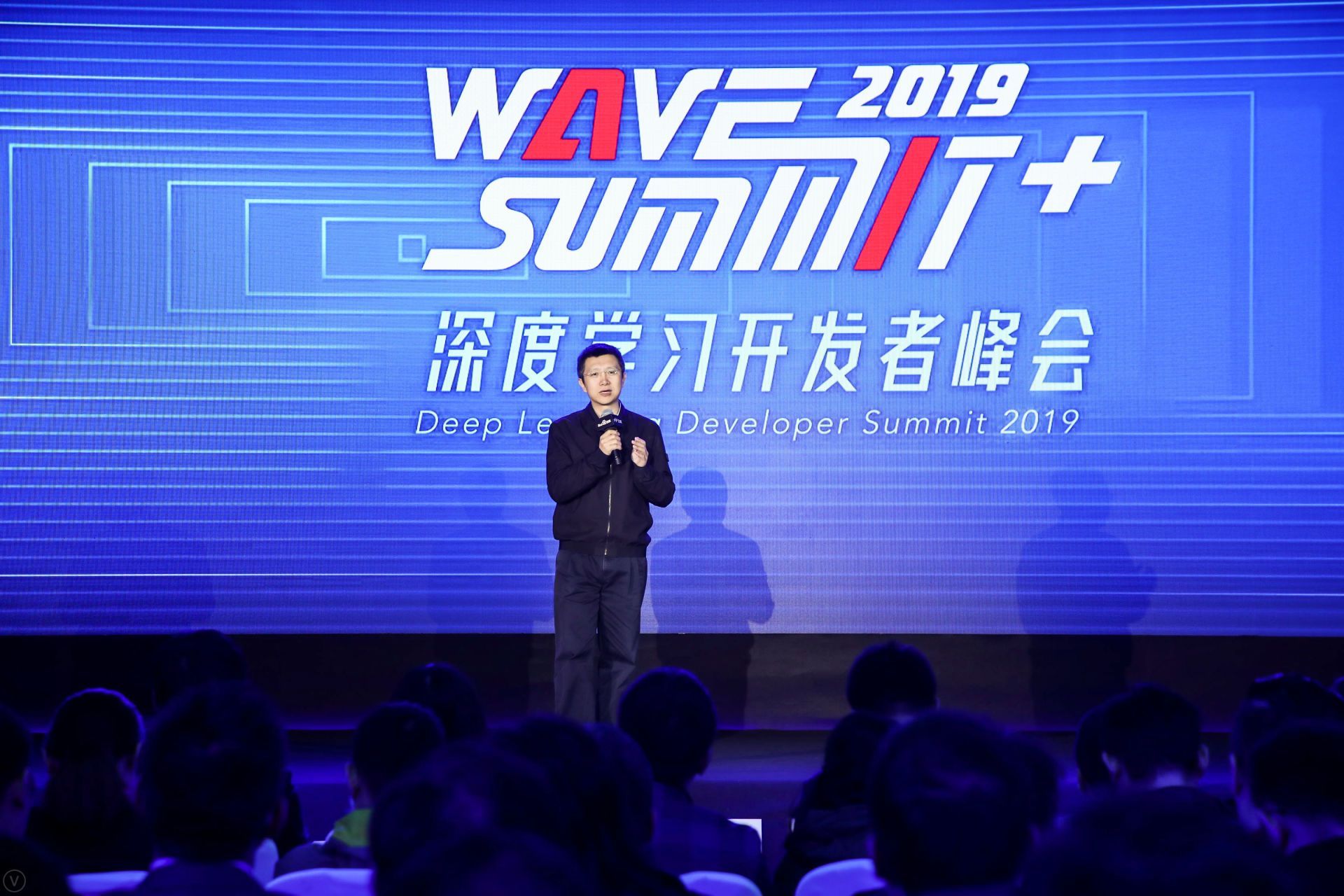 百度王海峰：深度学习正推动AI进入工业化大生产阶段