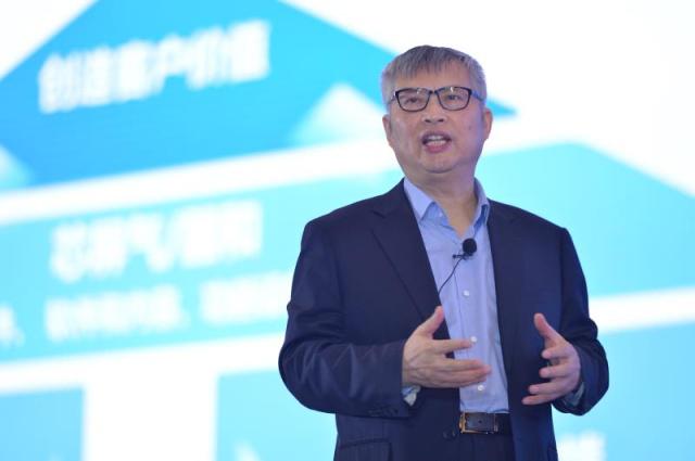 京东方要换届：掌舵26年后王东升确定交接班 转型物联网如何延续?