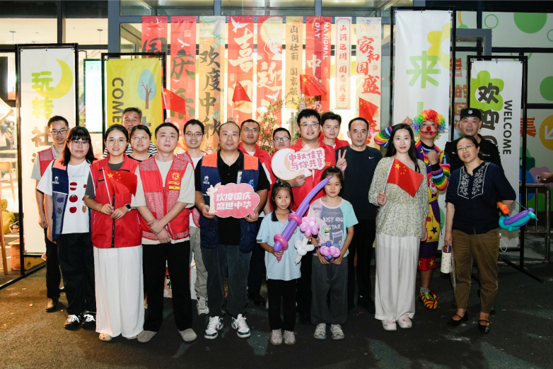 中建商砼无锡公司联合新安佳苑社区开展主题党日活动