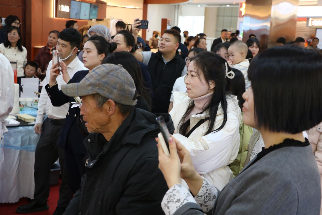 渭南吾悦广场冬日聚光，跨年狂欢点亮城市烟火