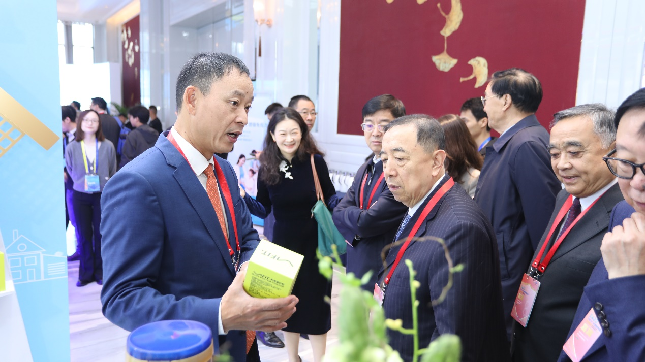 菲仕兰亮相特食大会 分享天然乳脂实证研究