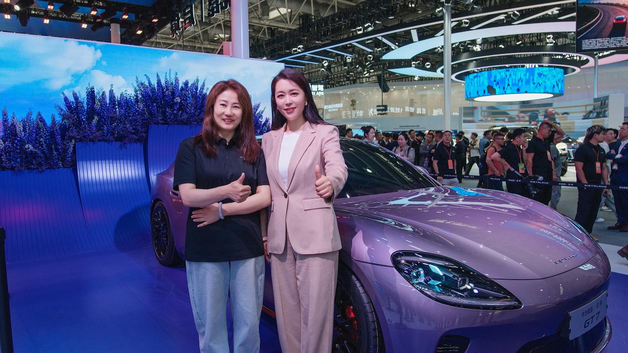 启境汽车董威娜：双重硬核保障 打造AI时代出行智能体