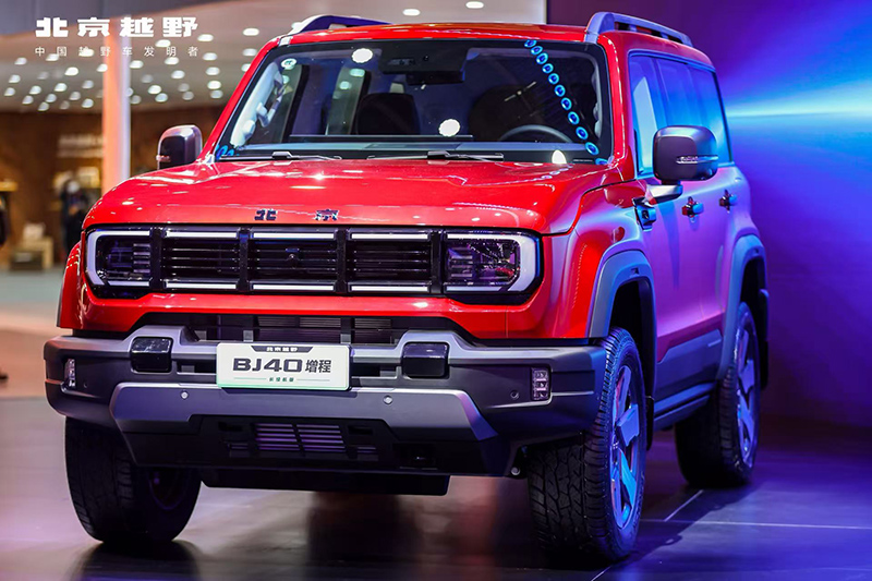 21.48万起！BJ40增程长续航版预售即火爆，雷军、吴京等名人大咖轮番打卡北京越野展台