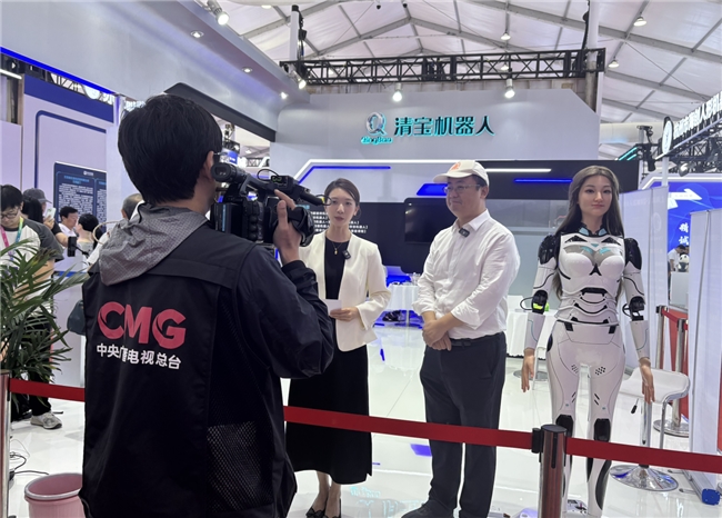 清宝机器人携多款明星产品与核心技术重磅亮相2025世界机器人大会