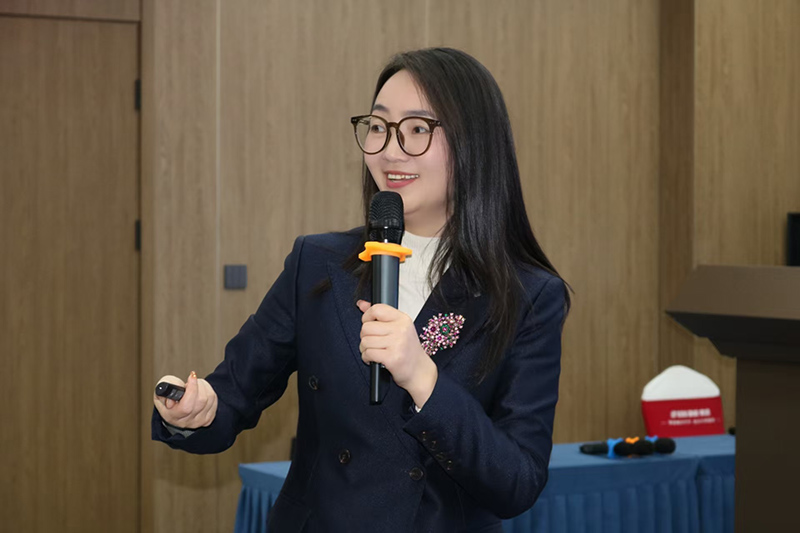 AI+OPC赋能新商业 蜂嘉云商联合昆山人才资源市场成功举办AI新媒体获客实操培训