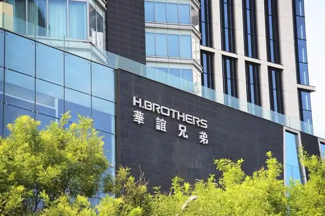 四年亏64亿陷经营异常 华谊兄弟不复"一哥"雄风