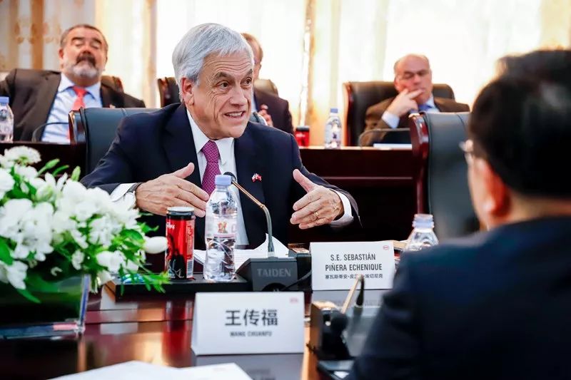 智利地铁涨价3毛钱，何以演变成一场政治危机