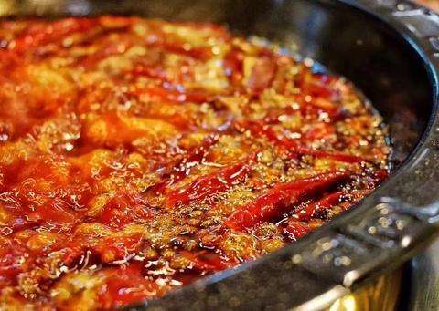 地沟油作火锅锅底不能成为“潜规则”