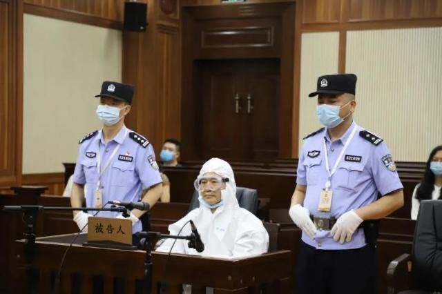 茅台集团原总经理刘自力受贿1854万余元获刑11年半
