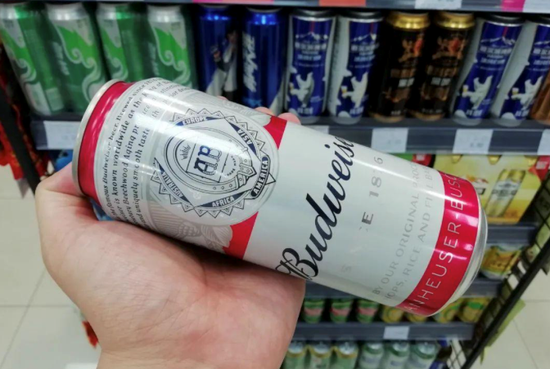啤酒江湖战事升级：百威销量下滑 青岛能成“新宠”？