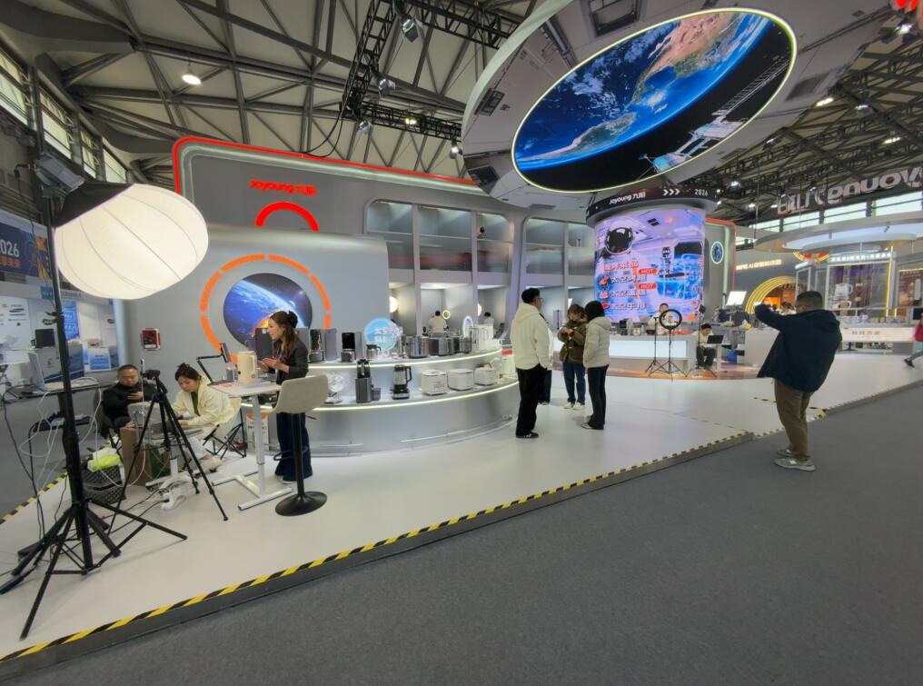 从 AWE 展台到直播间：九阳们正在重写家电展会的生存法则