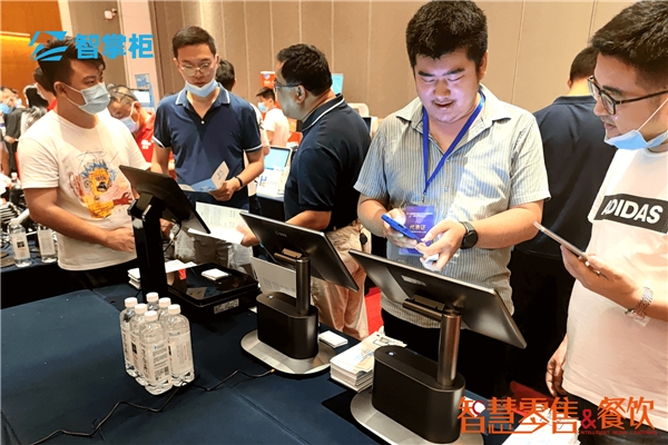 携专业版称重收银一体机参展 智掌柜智慧农贸市场解决方案落地