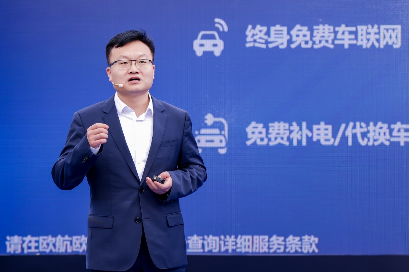 新能源輕卡戰(zhàn)火“燃”到混動領(lǐng)域！TA為何能快人一步？(圖2)